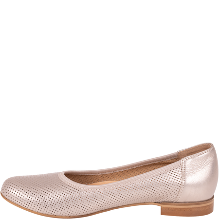 Ażurowe skórzane baleriny marki Syrena SGO 1659 perła