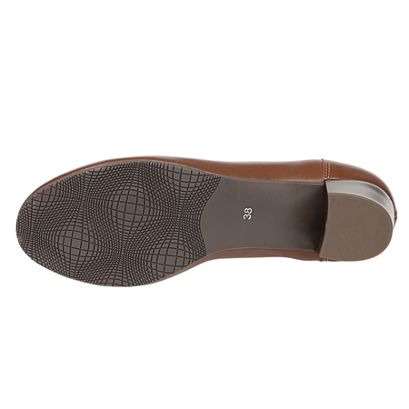 Czółenka na słupku brązowe skórzane marki Syrena SWB 027