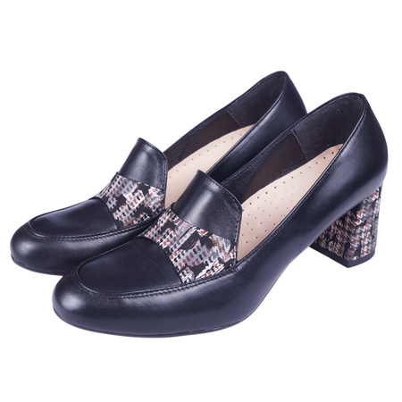 Piękne czółenka damskie skórzane marki Syrena SK 222226 czarne