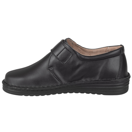 Czarne półbuty damskie na rzepy SOT 069/M marki Syrena