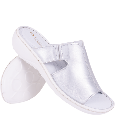Skórzane klapki damskie marki Syrena SST 663 biało-srebrne