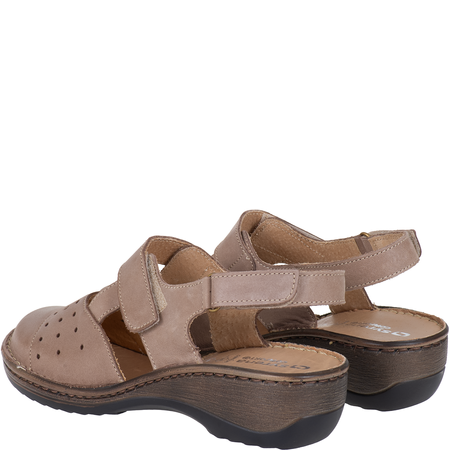 Beżowe sandały skórzane na koturnie - Syrena SH 150