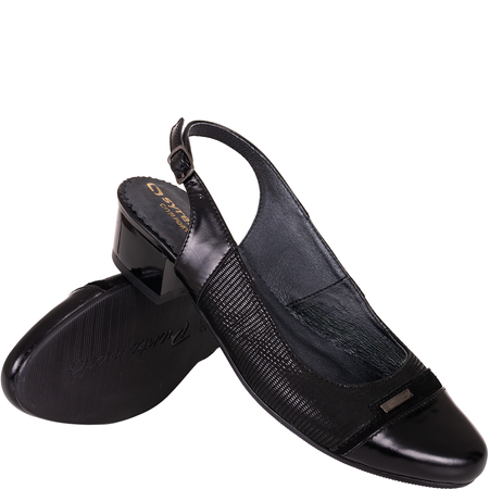 Skórzane sandały na obcasie marki Wielbut 522 czarne