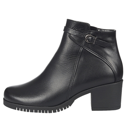 Czarne botki damskie na obcasie marki Syrena SE 0046