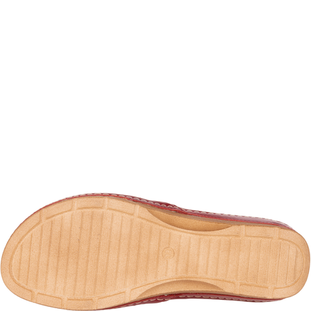 Syrena SWB 562 czerwone klapki skórzane na koturnie