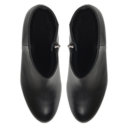 Czarne botki na obcasie skórzane STX 2845/2066 marki Syrena