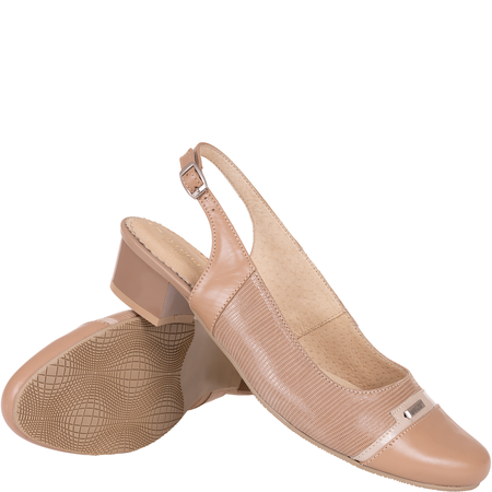 Skórzane sandały na obcasie marki Wielbut 522 ciemny beż