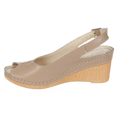 Skórzane sandały na koturnie SYRENA SWB 535 ciemny beż