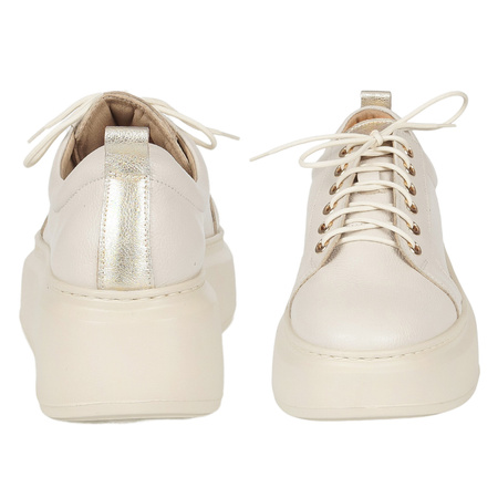 Półbuty na platformie marki Syrena SE P-246A beżowe