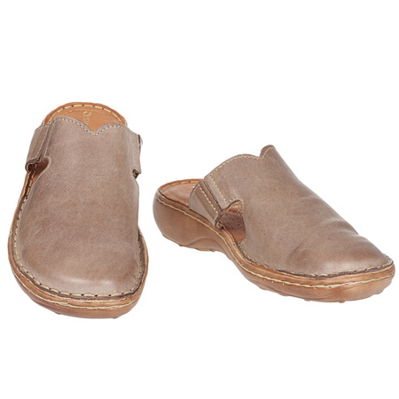 Klapki damskie skórzane Syrena SST 664 w kolorze cappuccino