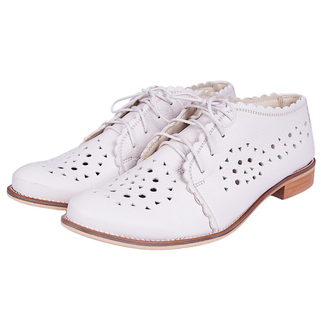 Skórzane półbuty damskie ażurowe marki Syrena SKA 11587/85120 beżowe