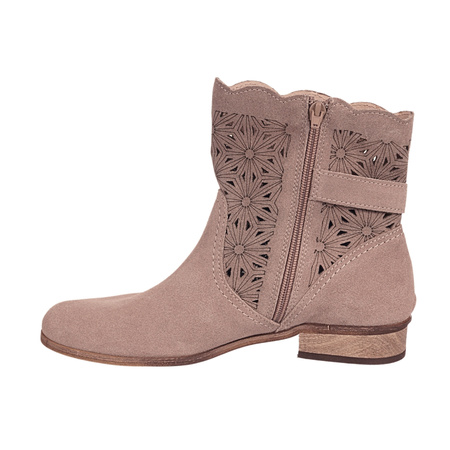 Botki damskie zamszowe z ozdobną cholewką Syrena SOP 222 cappucino