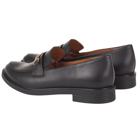 Mokasyny damskie skórzane marki Syrena SE 02902 czarne