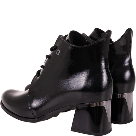 Czółenka skórzane Syrena SPU B-281 czarne lakierowane