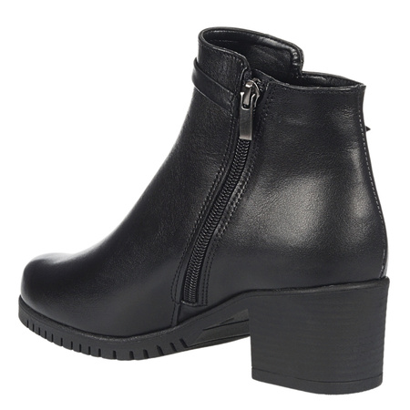 Czarne botki damskie na obcasie marki Syrena SE 0046