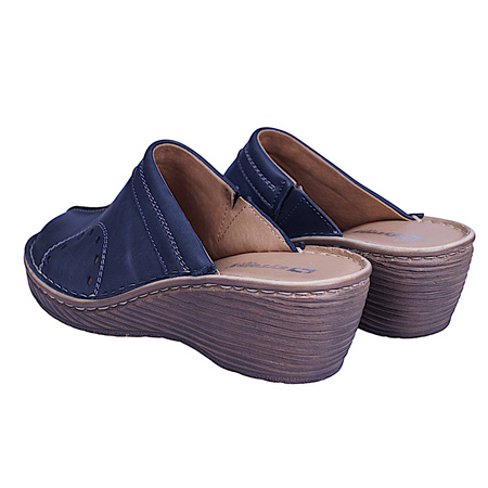 Skórzane klapki damskie na koturnie Syrena SH 624 granatowe