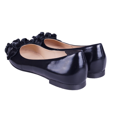 Balerinki damskie wsuwane z kwiatkiem Syrena SK 221794 czarne