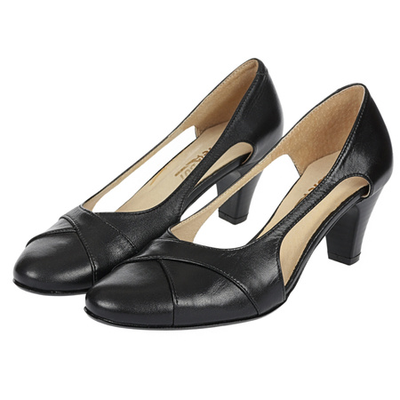 Czółenka na obcasie czarne skórzane marki Wielbut 096