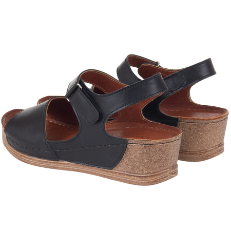 Sandały damskie na koturnie marki Syrena SST 969 czarne