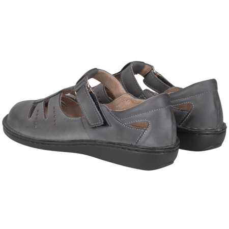 Szare przewiewne półbuty na rzepy SOT 067 marki Syrena