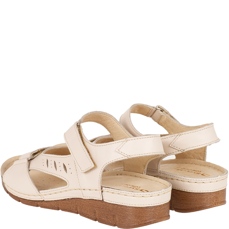 Sandały damskie skórzane marki Syrena SST 907 jasny beż
