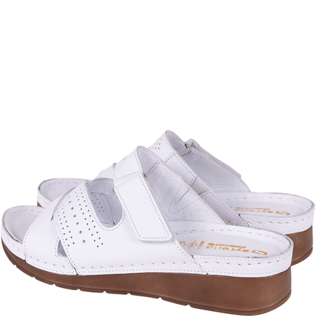 Białe klapki damskie skórzane marki Syrena SST 923