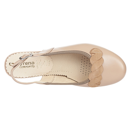 Skórzane sandały na koturnie Syrena SWB 556 beżowe