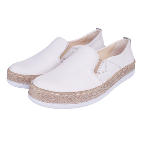 Półbuty damskie skórzane marki Syrena SW 220644 białe