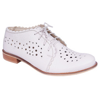 Skórzane półbuty damskie ażurowe marki Syrena SKA 11587/85120 beżowe